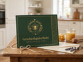 Geschenkgutschein der Imkerei Familie Harde in Dunkelgrün und Gold mit Logo und Wabenmuster